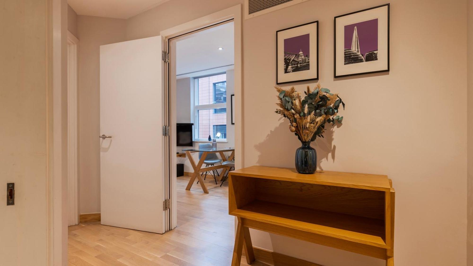 Barbican Serviced Apartments By Lovelystay London Exterior photo